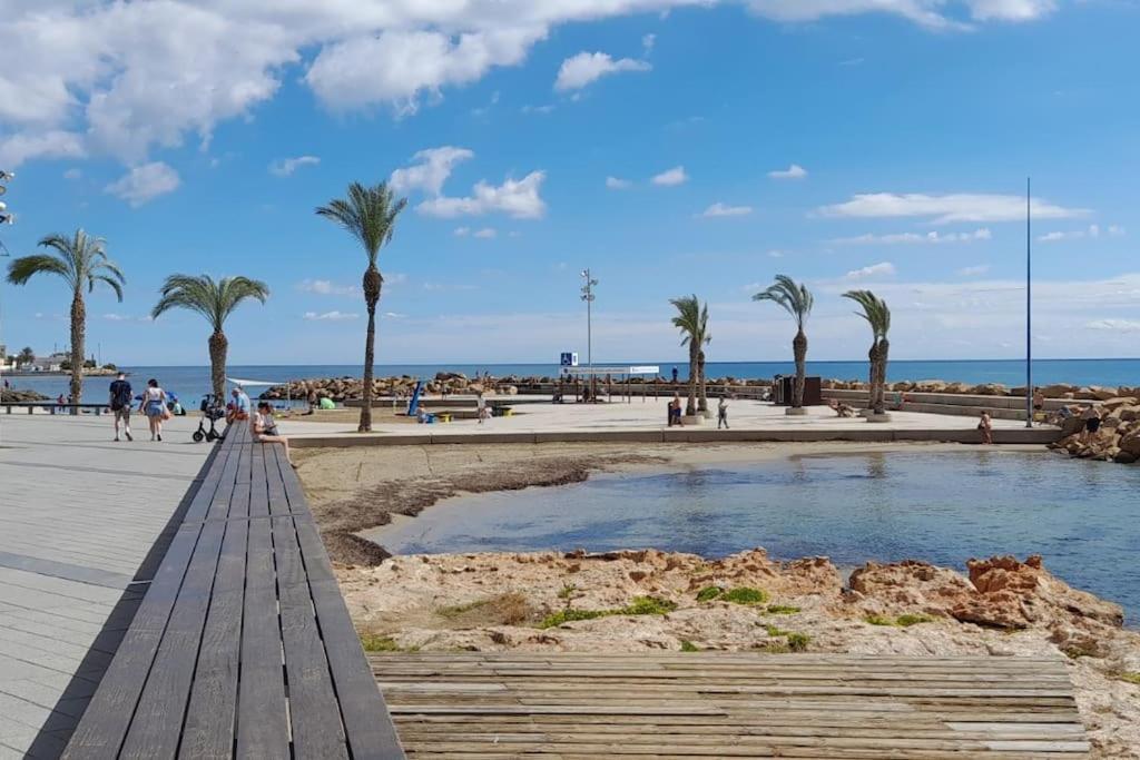 Apartment Los Locos Beach With Balcony And Wi-Fi Torrevieja Zewnętrze zdjęcie