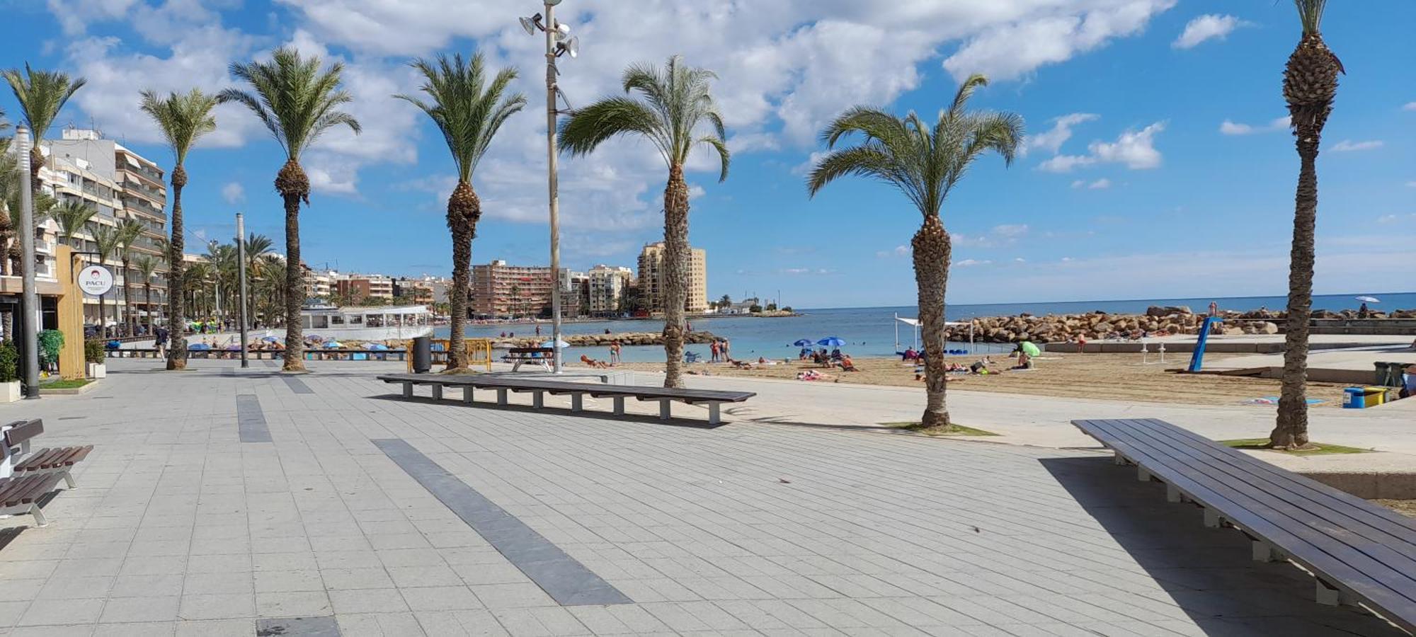 Apartment Los Locos Beach With Balcony And Wi-Fi Torrevieja Zewnętrze zdjęcie