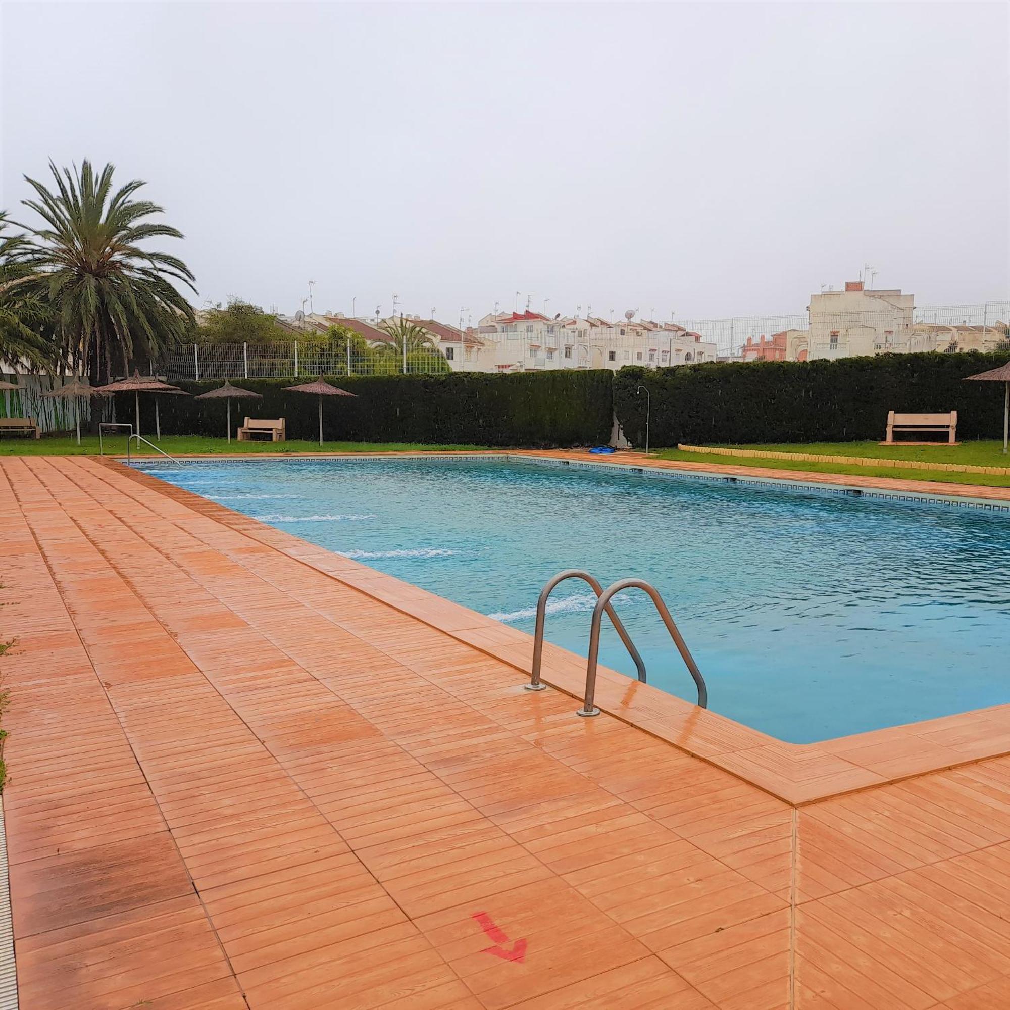 Apartment Los Locos Beach With Balcony And Wi-Fi Torrevieja Zewnętrze zdjęcie
